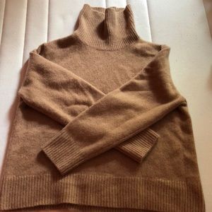 Wilfred Cashmere Sweater